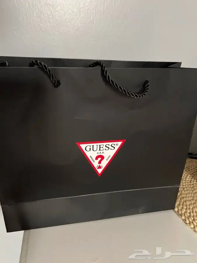 شنطه guess بيبي بينك 4