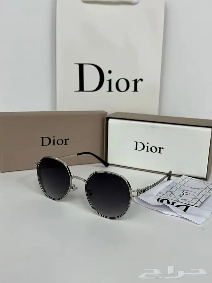 عرض الصيف نظارات شمسية رجالي او نسائي ماركة 52