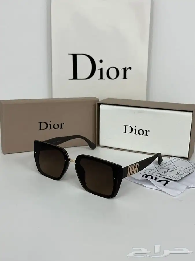 عرض الصيف نظارات شمسية رجالي او نسائي ماركة 46