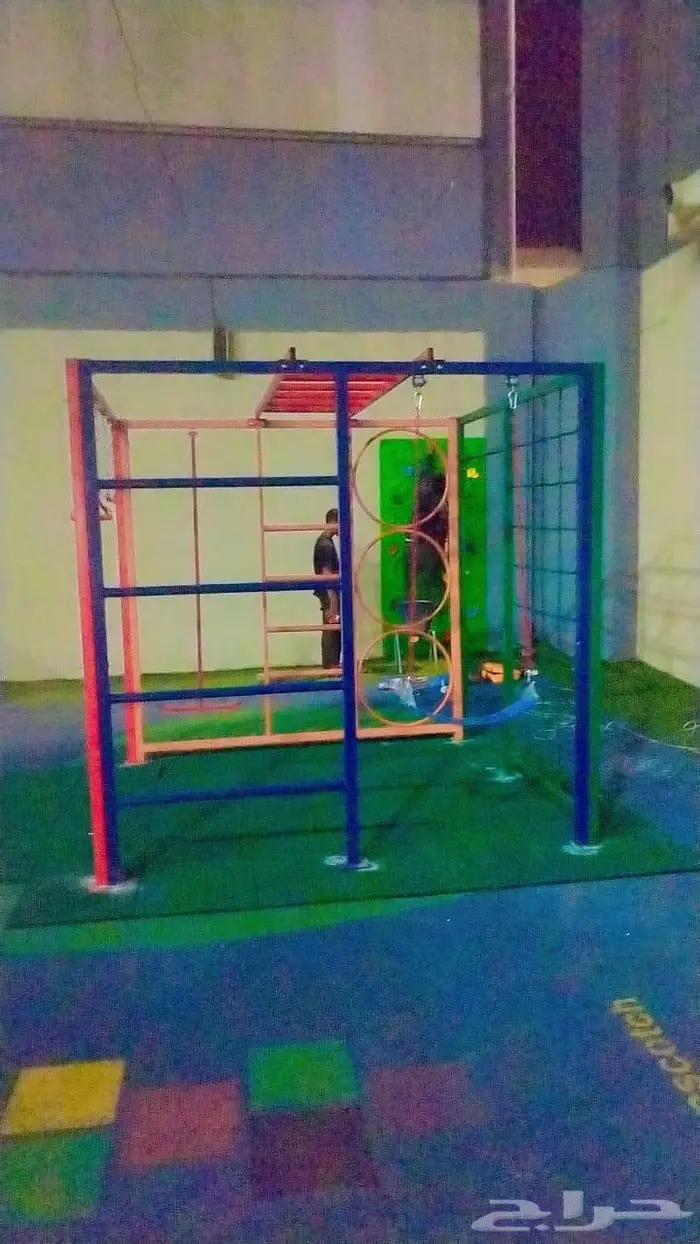 العاب حدائق وسط ومكعب تسلق 0