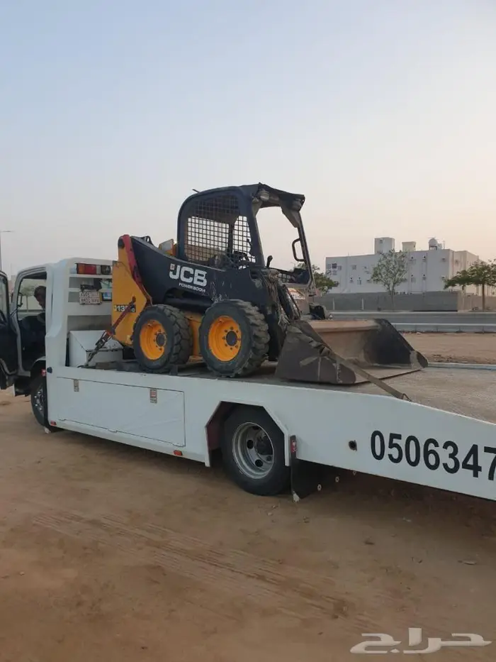 بوبكات للأيجار مع سائق هندي محترف اوراق كاملة 0
