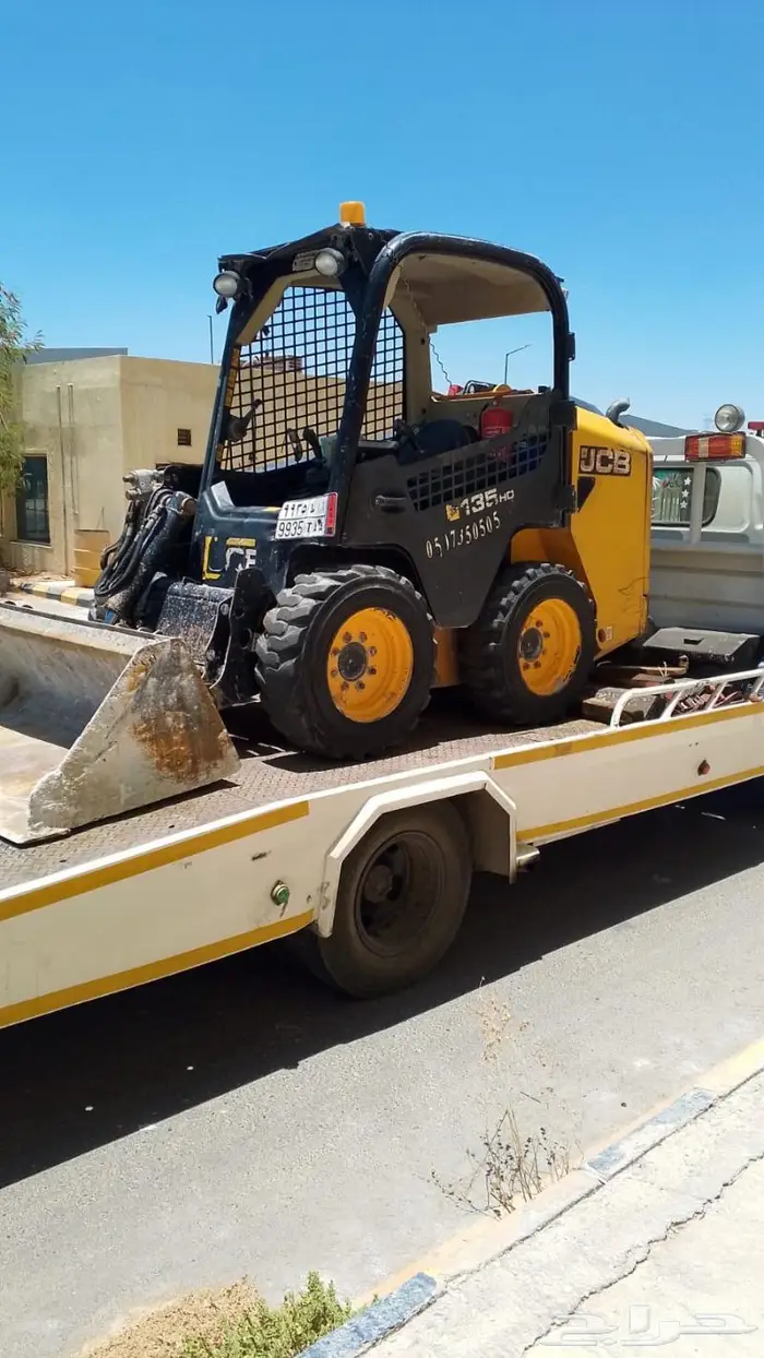 بوبكات للأيجار مع سائق هندي محترف اوراق كاملة 9