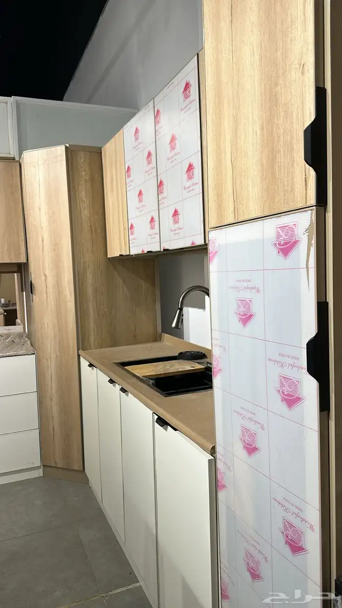 مطابخ جديده جاهزه بجميع  المقاسات والألوان الحديثة 0