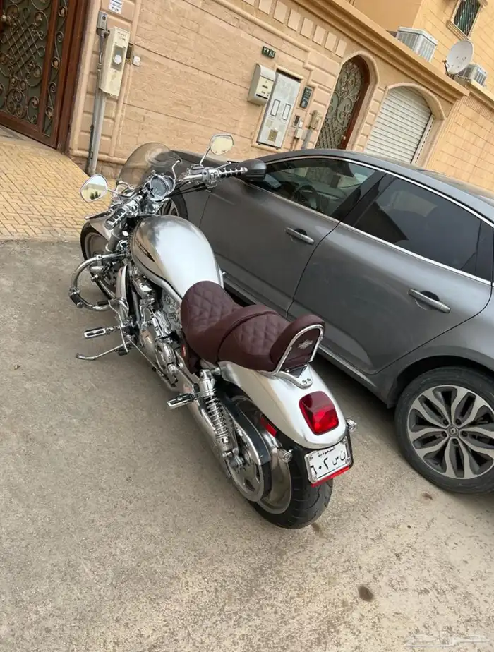 هارلي ديفيدسون في رود نظيف جدا 9