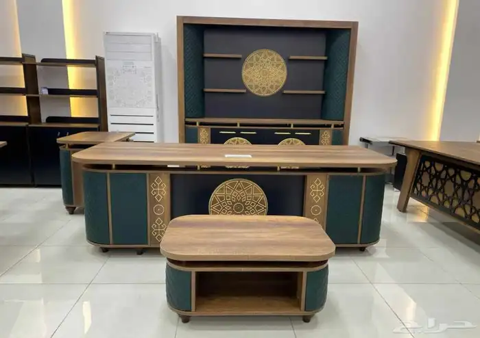 مكاتب اخضر طاولات اجتماع لون اخضر كنب جلد اخضر كراسي اخضر 1
