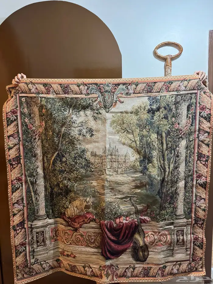 سجادة للحائط 0