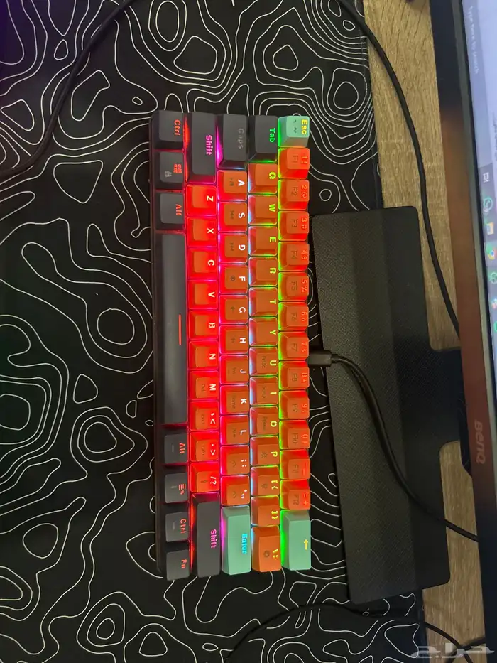 كيبورد جديد حرفيا مع سلكه 0