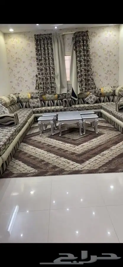 كنب 7 في 4 مع الفرشة 1