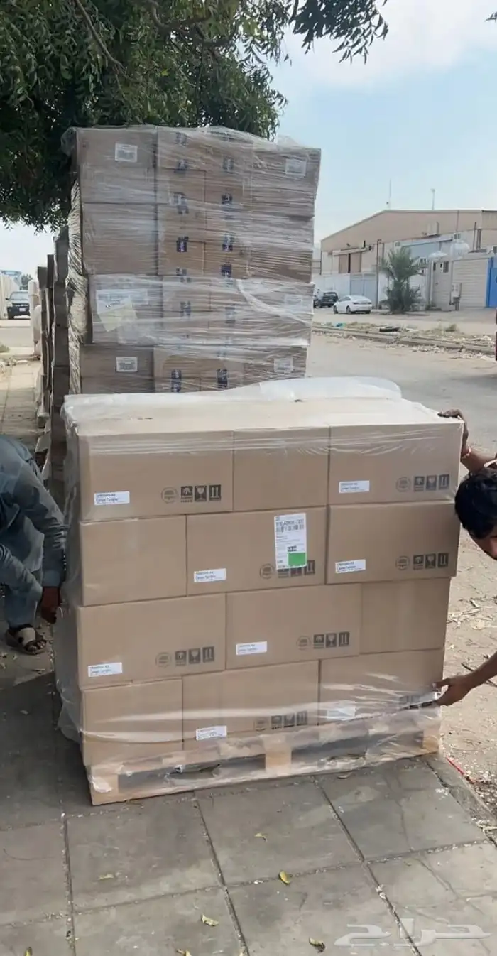 حافظات شركة ايكيا وعلب هدايا واكواب فخاريه 8