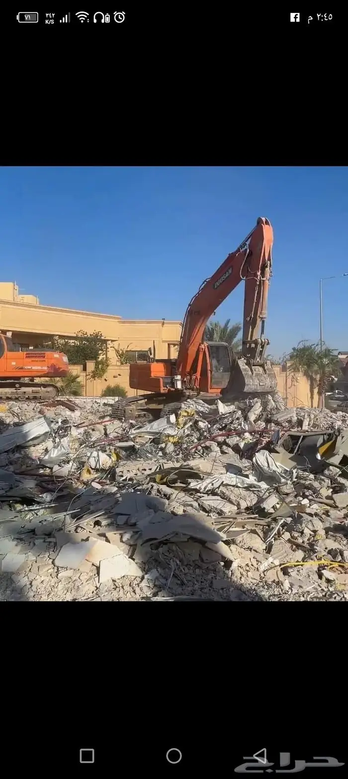 معدات ثقيله قص اراضي وبناء جدارات حجر وهدودوتحميل ردميات 1