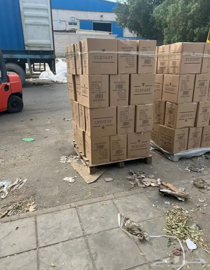 حافظات شركة ايكيا وعلب هدايا واكواب فخاريه 9