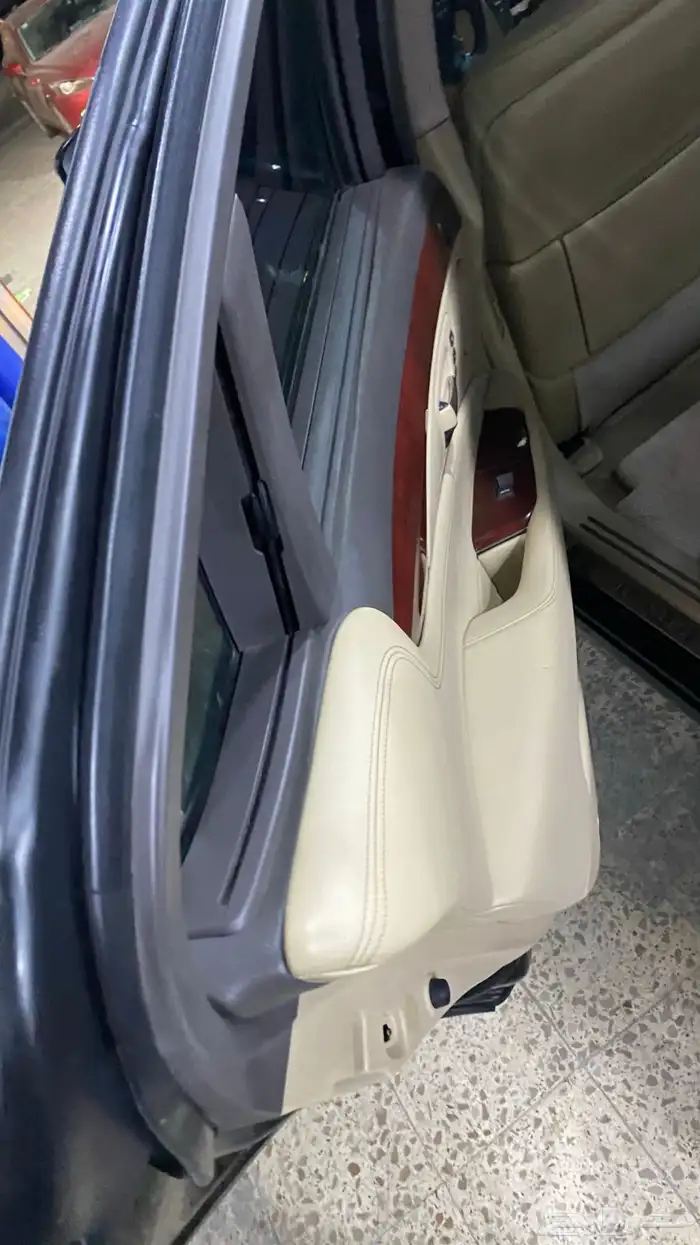 لكزس 460L لارج 2009 اسود فل كامل 13