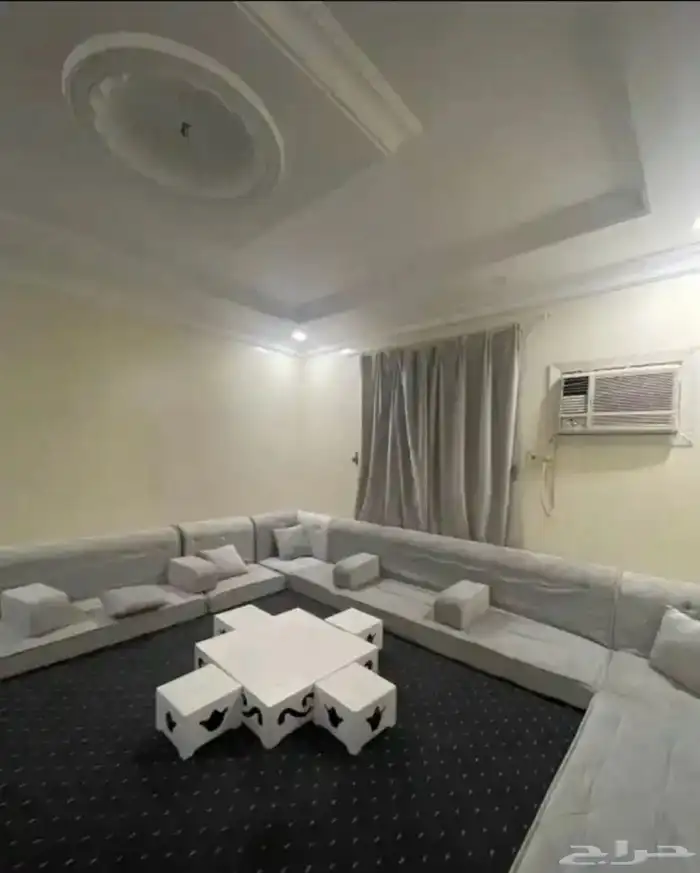 كنب لي البيع 5في4 0