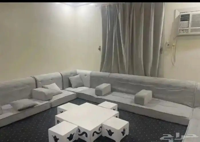 كنب لي البيع 5في4 1