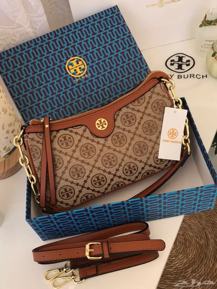 عروض اليوم الوطني بدت بعض الشنط ب155 والشوزات ب 194بس 99