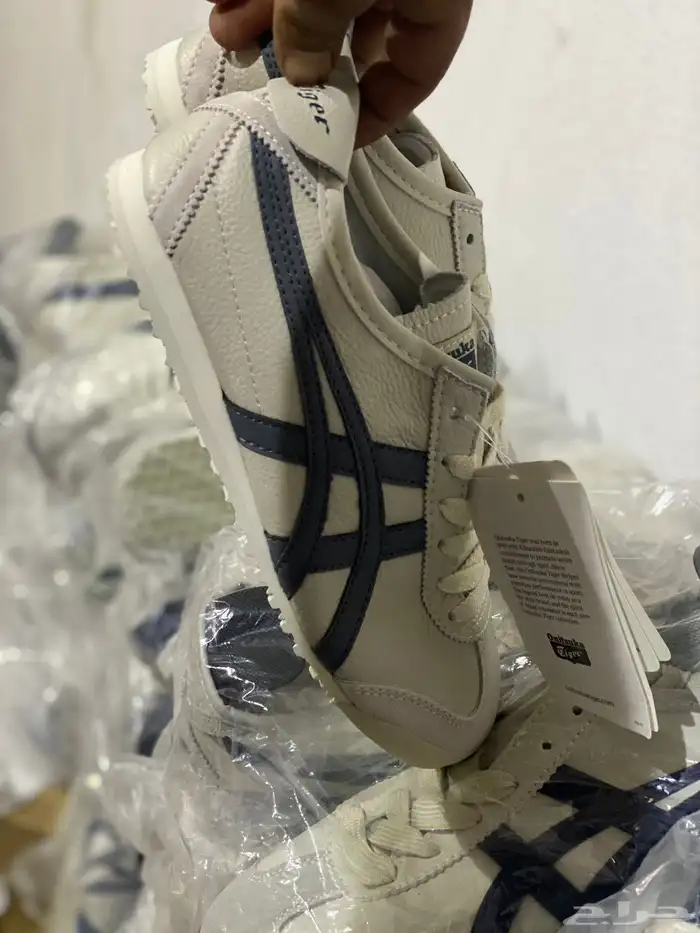 عروض اليوم الوطني بدت بعض الشنط ب155 والشوزات ب 194بس 10