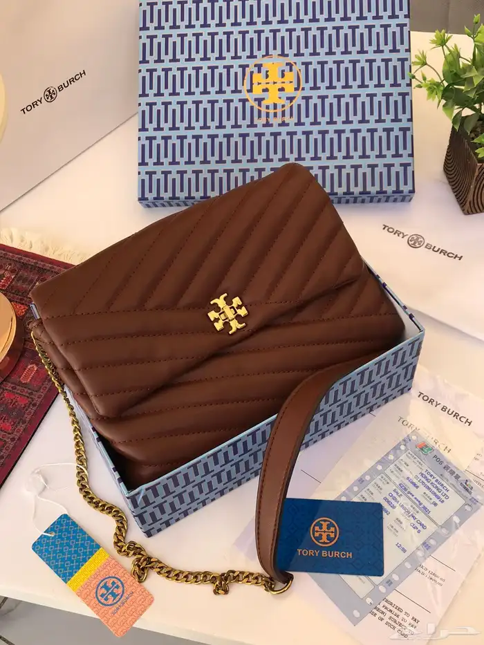 عروض اليوم الوطني بدت بعض الشنط ب155 والشوزات ب 194بس 97