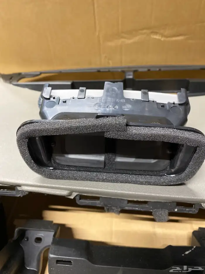 ريش مكيف كامري خلف التكايه 1