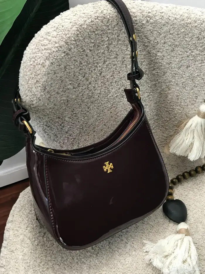 عروض اليوم الوطني بدت بعض الشنط ب155 والشوزات ب 194بس 37