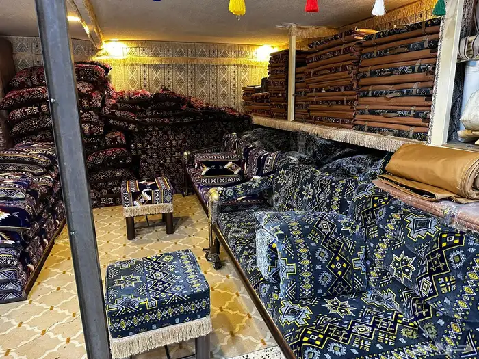 الكراسي الحديد 4