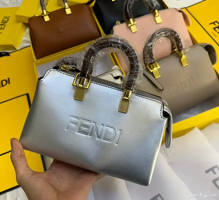 عروض اليوم الوطني بدت بعض الشنط ب155 والشوزات ب 194بس 57