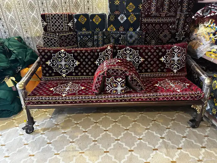 الكراسي الحديد 3