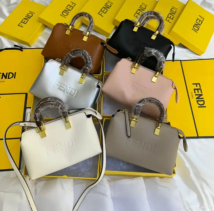 عروض اليوم الوطني بدت بعض الشنط ب155 والشوزات ب 194بس 62