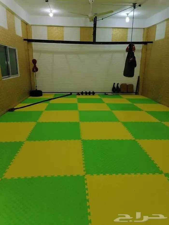 ارضيات مطاطيه اسطبلات خيل رول بلاط مطاط ملاعب تنس وطائره 19