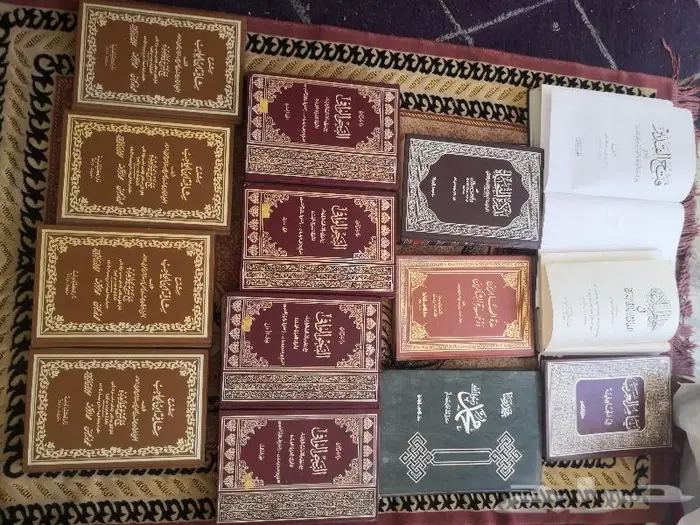 مجلدات دينيه نضيفه وطبعات قديمه 3