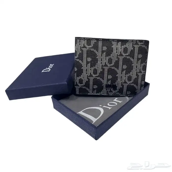 محافظ او ابواك رجالية ماركات عالمية مختلفة 90