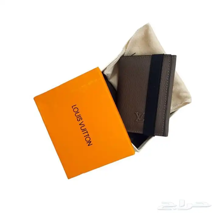 محافظ او ابواك رجالية ماركات عالمية مختلفة 5