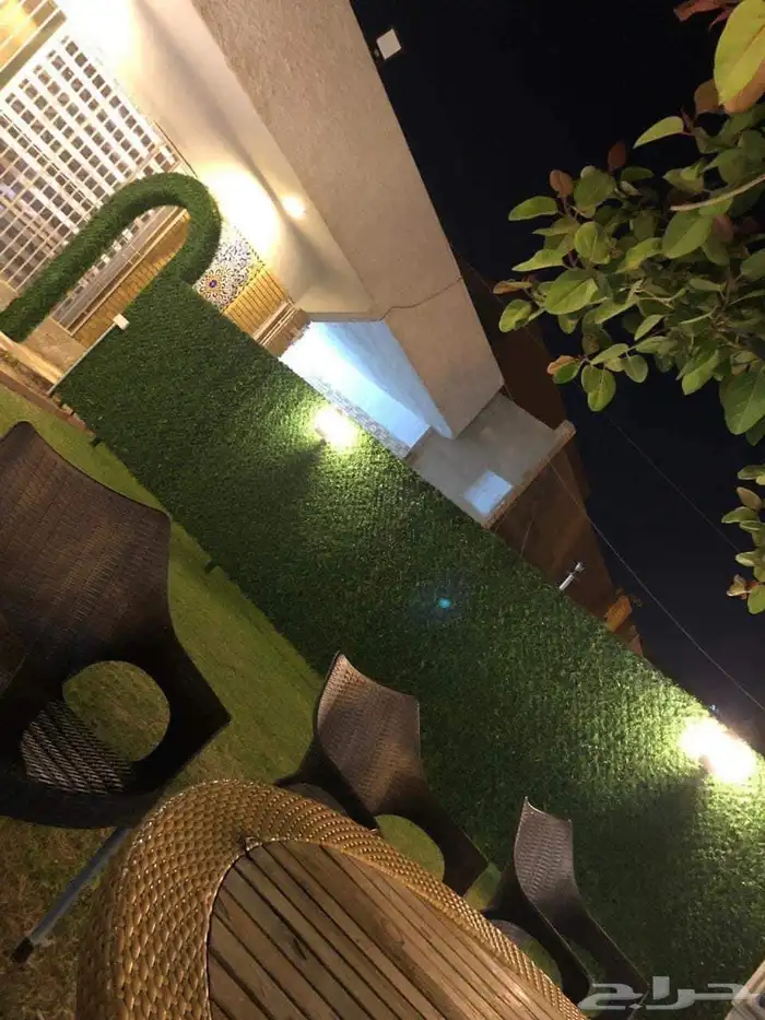 حاجز وساتر عشبي للحدائق والاستراحات 25