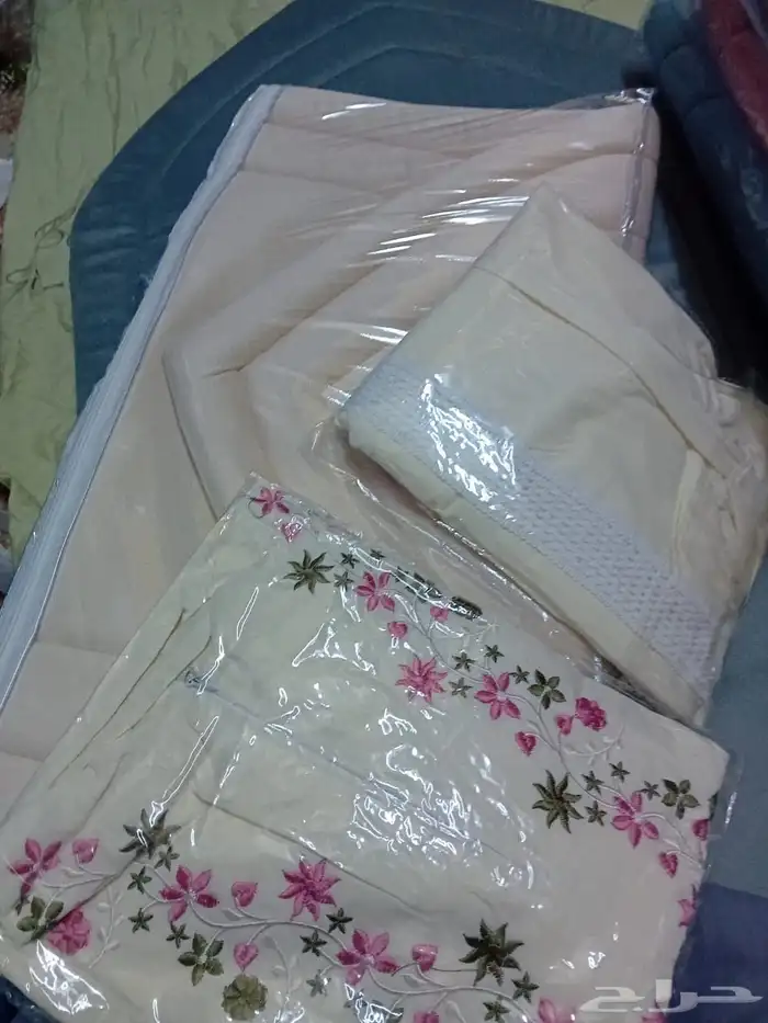 سجاد بشنط   شراشف صلاه كلوش بمخنق مطاط.اطقم اطفال صلاه 28