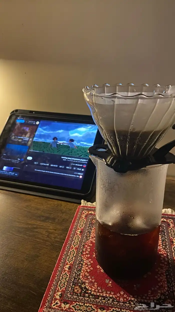 طاوله للمذاكره و القيمنق 4
