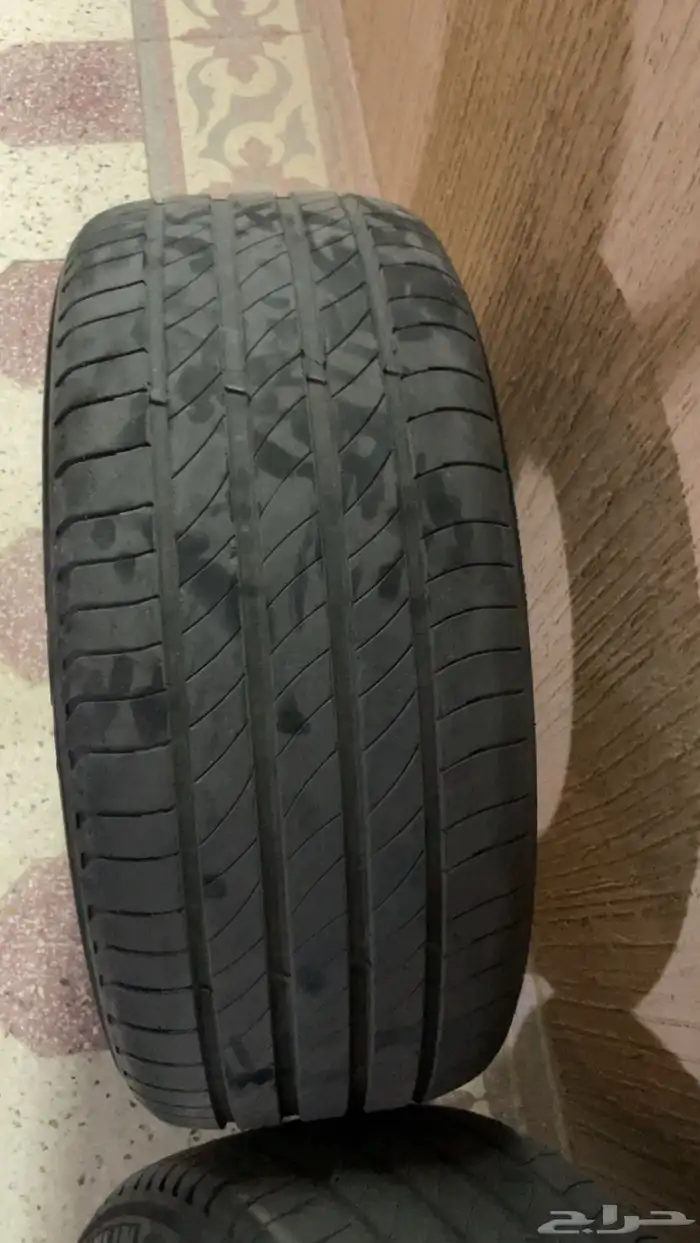 ثلاث كفرات ميشلان نظيفه مستعمل 0