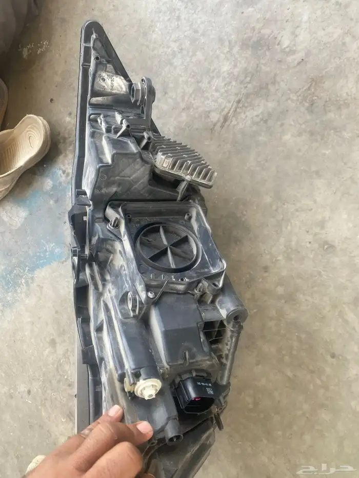 شمعه يسار اودي A6 3