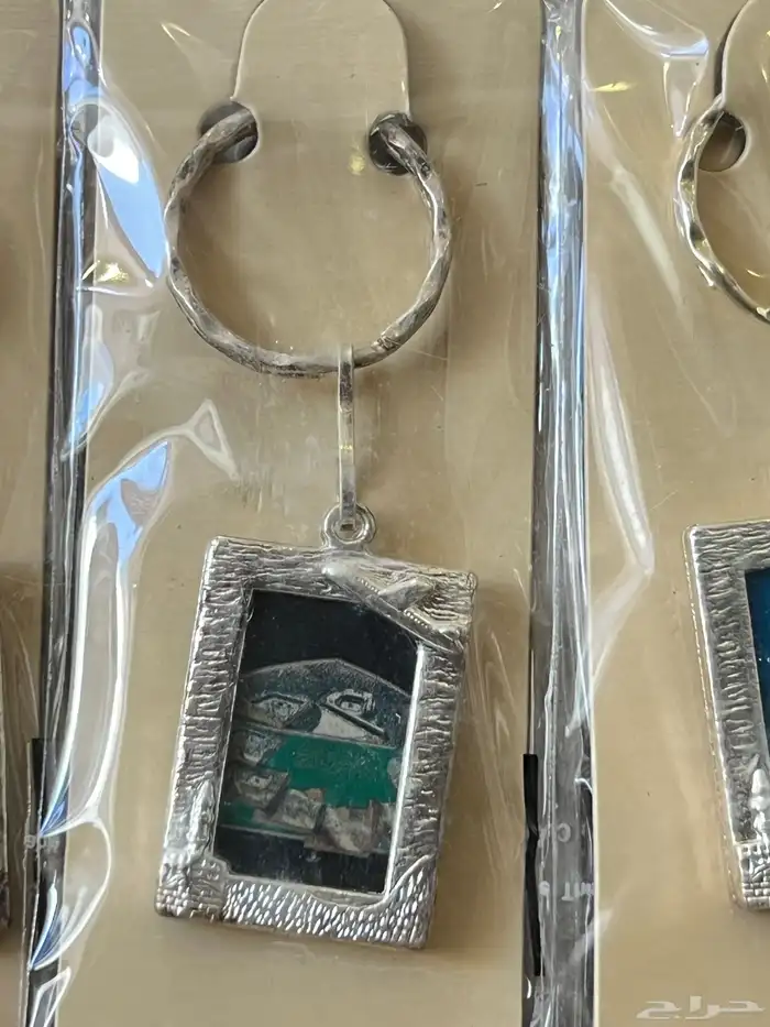 درزن ميداليات مخزنة قديمة 2