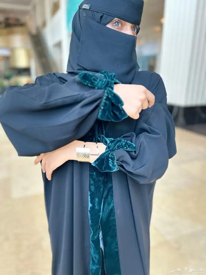 لكل عبايه حكايه عبايات فاخره تطريز وخرز وتطريز يدوي ورسم 6