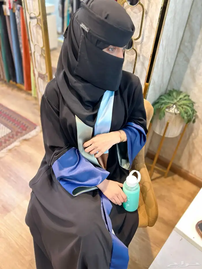 لكل عبايه حكايه عبايات فاخره تطريز وخرز وتطريز يدوي ورسم 11