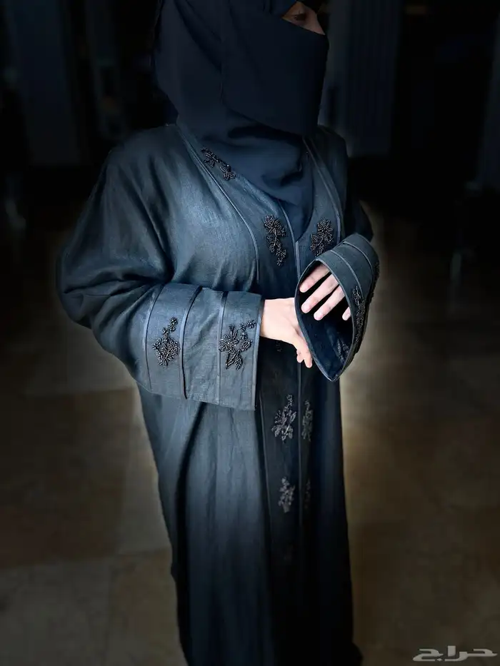 لكل عبايه حكايه عبايات فاخره تطريز وخرز وتطريز يدوي ورسم 12