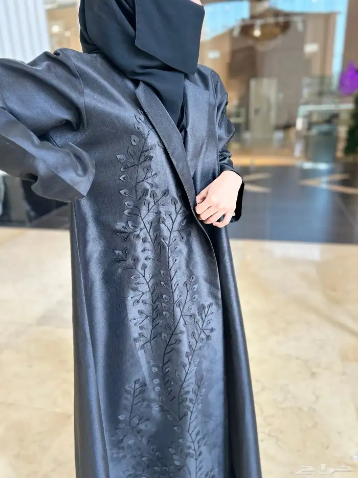 لكل عبايه حكايه عبايات فاخره تطريز وخرز وتطريز يدوي ورسم 16