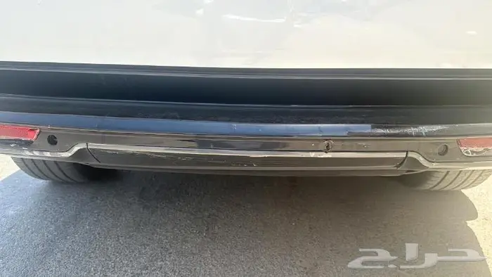 صدام خلفي رنج روفر 2022 1