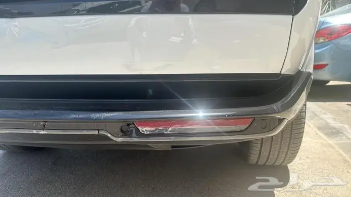 صدام خلفي رنج روفر 2022 2