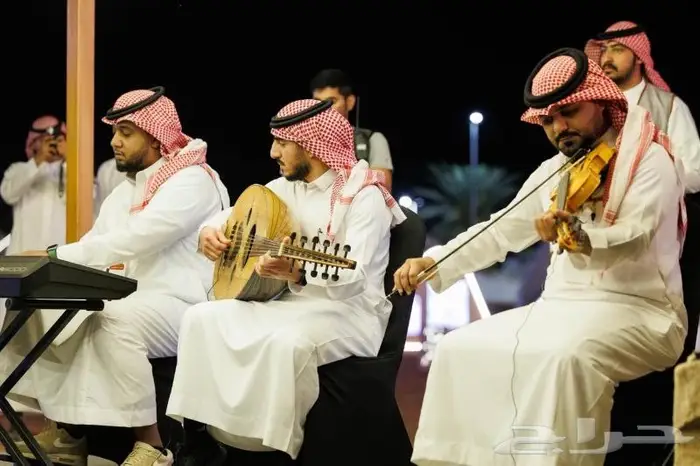 فرقة و عازفيين سعوديين مجموعة لحن للموسيقى 0
