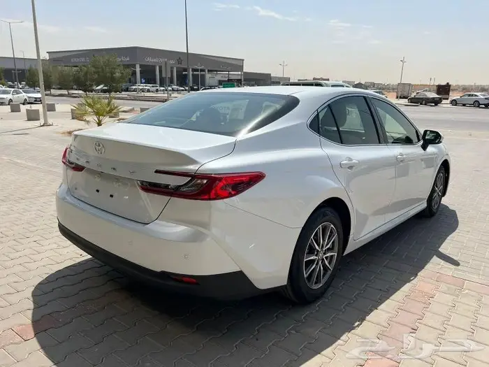 كامري استاندر موديل2025 4