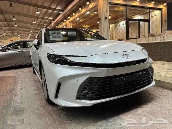 كامري جراندي 2025 لون اسود 8