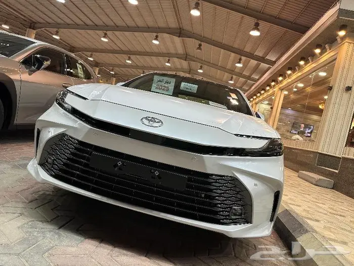 كامري جراندي 2025 لون اسود 5