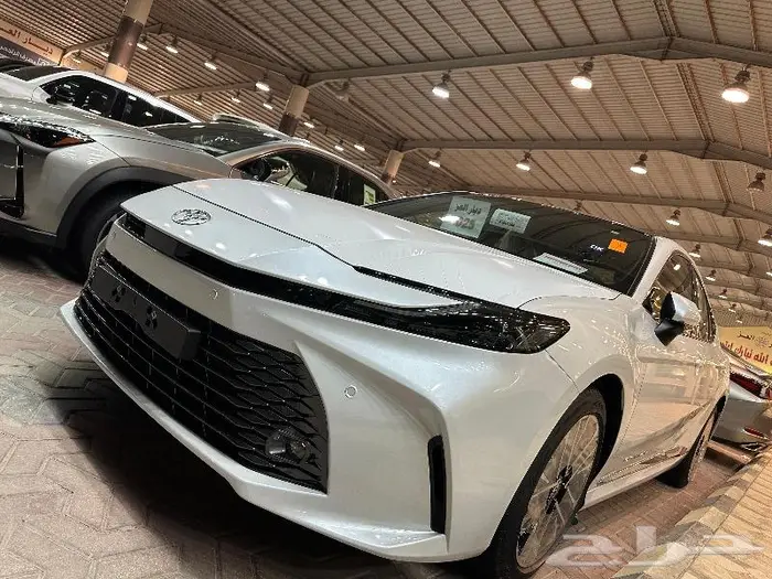 كامري جراندي 2025 لون اسود 6