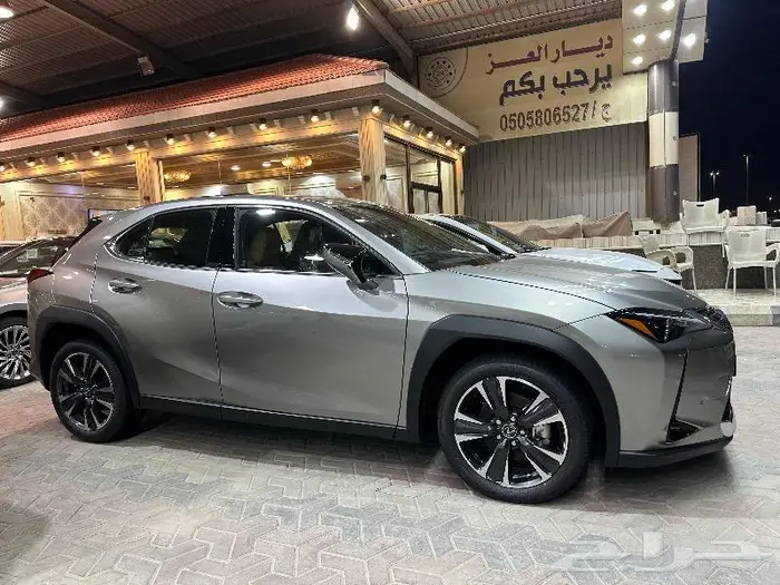 لكزس UX 300H بحريني هايبرد 3