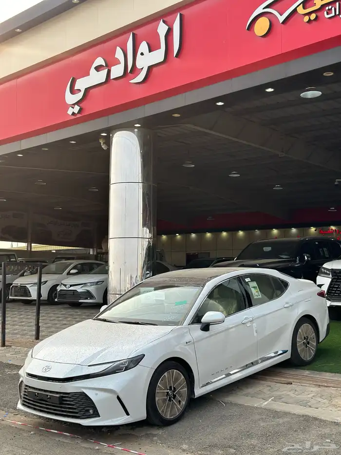 كامري LE هايبرد سقف بانوراما 2025 0